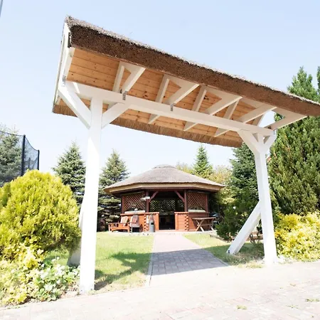 Jasmin Domki, Apartamenty, Nad Morzem Jaktstuga