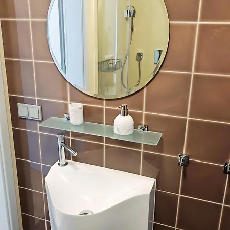 Jasmin Domki, Apartamenty, Nad Morzem Деревянный коттедж Меленко